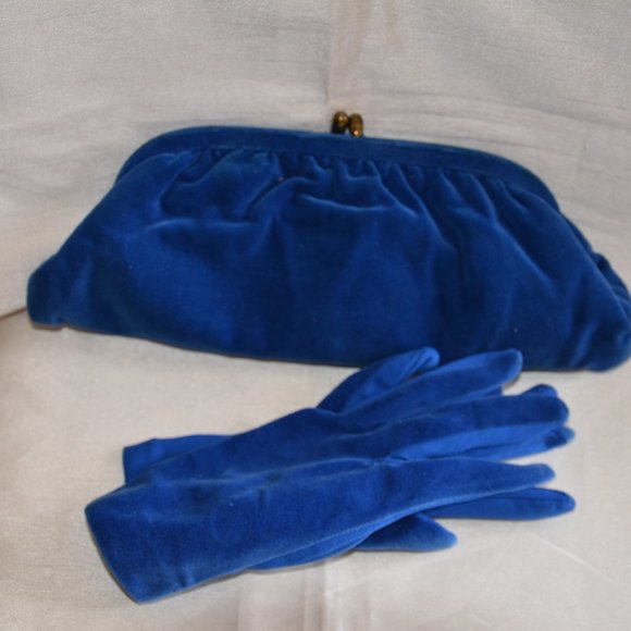 Vintage Handbags - Vintage clutch/gloves new